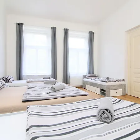 Spacious Ujezd * Prága