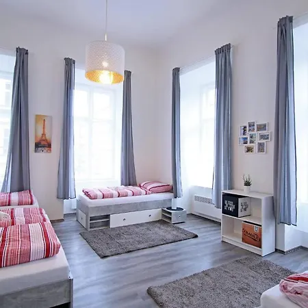 Spacious Ujezd Appartement Prague
