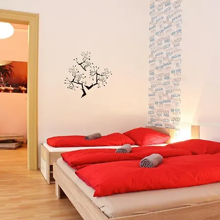 Spacious Ujezd Apartment Prague